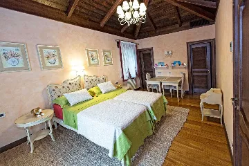 Ciovo Villa with Heated Pool and Sea Access