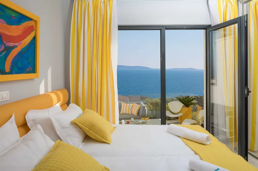 Infinity-Pool Villa in Trogir for 8 Guests