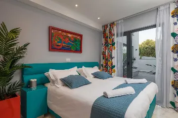 Infinity-Pool Villa in Trogir for 8 Guests