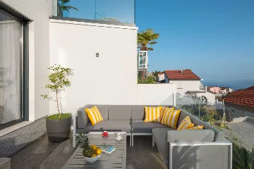 Infinity-Pool Villa in Trogir for 8 Guests