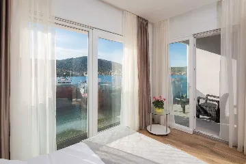 5-Bedroom Villa in Vinišće for 10 Guests