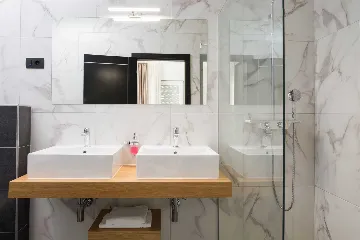 5-Bedroom Villa in Vinišće for 10 Guests