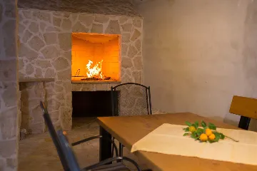 5-Bedroom Villa in Vinišće for 10 Guests