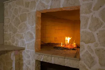 5-Bedroom Villa in Vinišće for 10 Guests