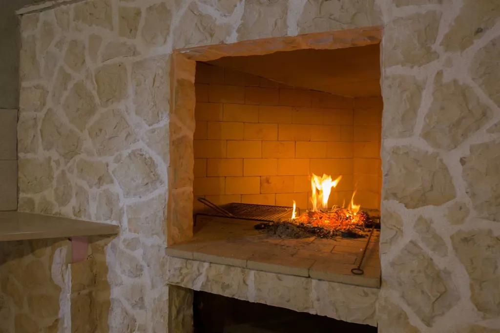 5-Bedroom Villa in Vinišće for 10 Guests