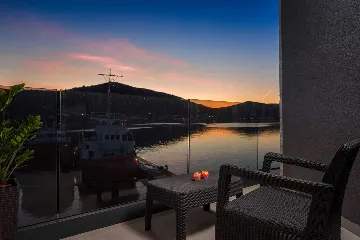 5-Bedroom Villa in Vinišće for 10 Guests
