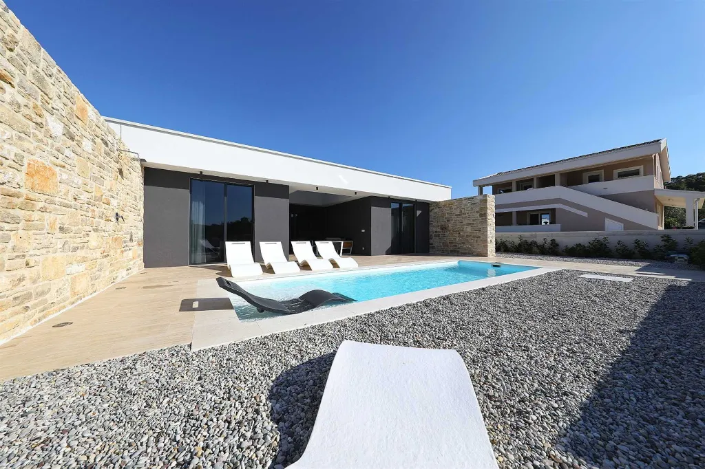 Villa in Kraj for 6 Guests with Outdoor Pool