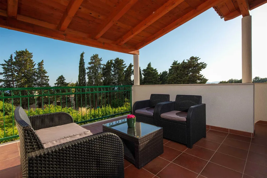 4-Bedroom Villa in Hvar for Up to 8 Guests