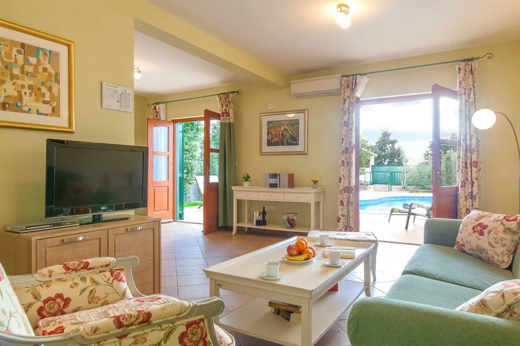 Hvar Villa for 8 Guests with Outdoor Pool