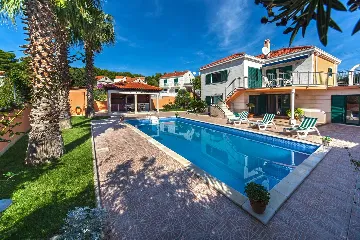 Villa with Private Pool in Sumartin for 8 Guests