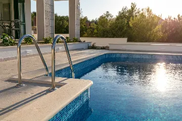 Villa with Private Pool in Makarac (Brac Island)