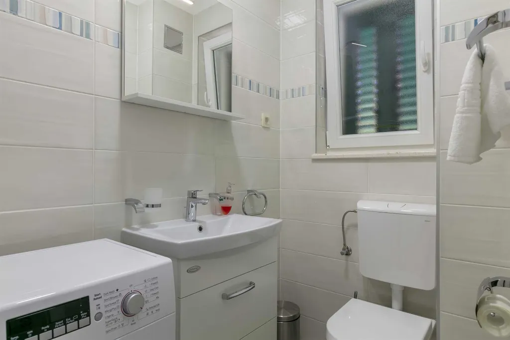 Villa with Private Pool in Makarac (Brac Island)