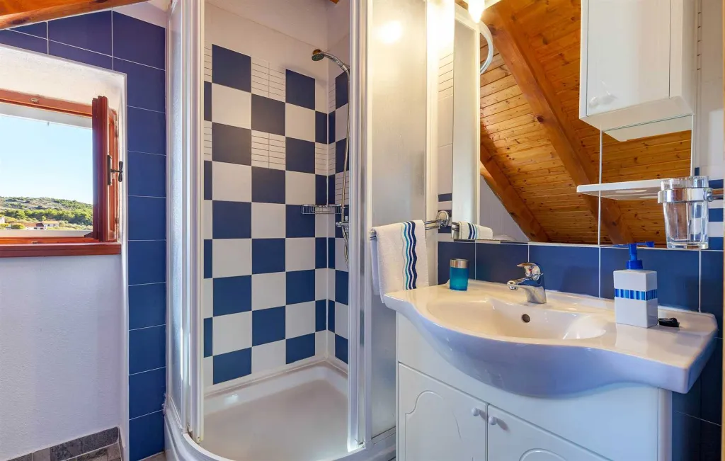Stone Villa in Milna for up to 9 Guests