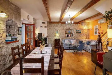 Stone Villa in Milna for up to 9 Guests