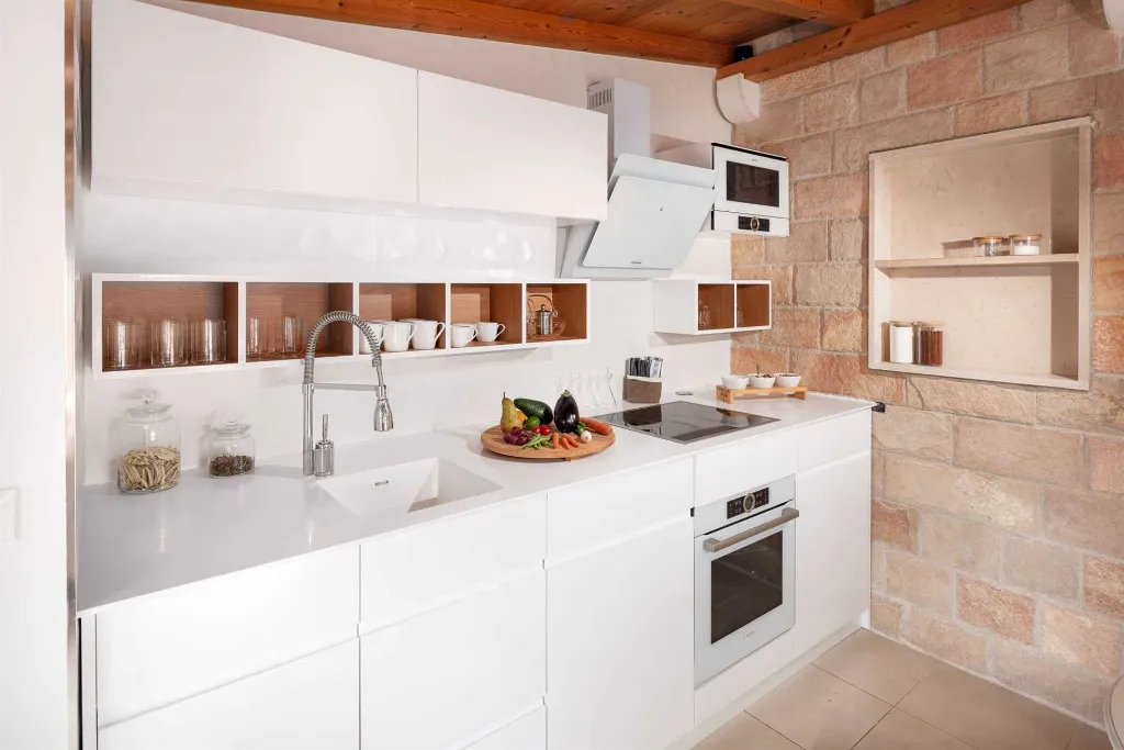 3-Bedroom Villa in Bol with Outdoor Pool
