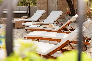 3-Bedroom Villa in Bol with Outdoor Pool