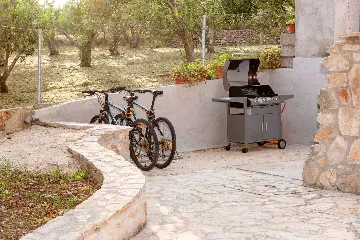 3-Bedroom Villa in Bol with Outdoor Pool