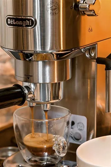 Central Split Air-Conditioned Apartment for 2