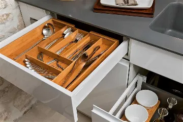 Central Split Air-Conditioned Apartment for 2