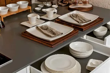 Central Split Air-Conditioned Apartment for 2