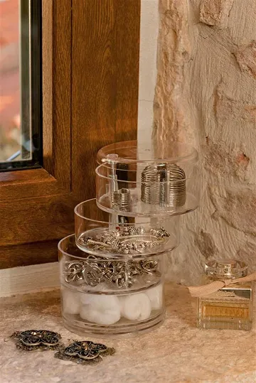 Central Split Air-Conditioned Apartment for 2