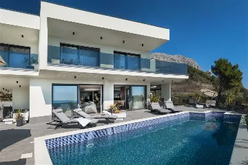 4-Bedroom Villa in Stanići - Tice (Up to 10)