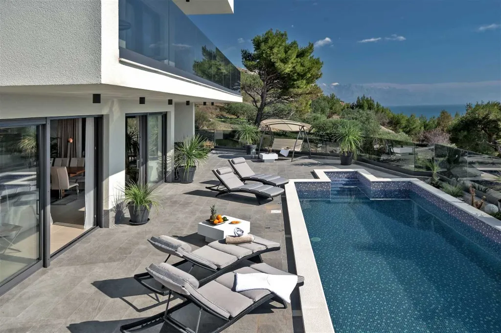 4-Bedroom Villa in Stanići - Tice (Up to 10)