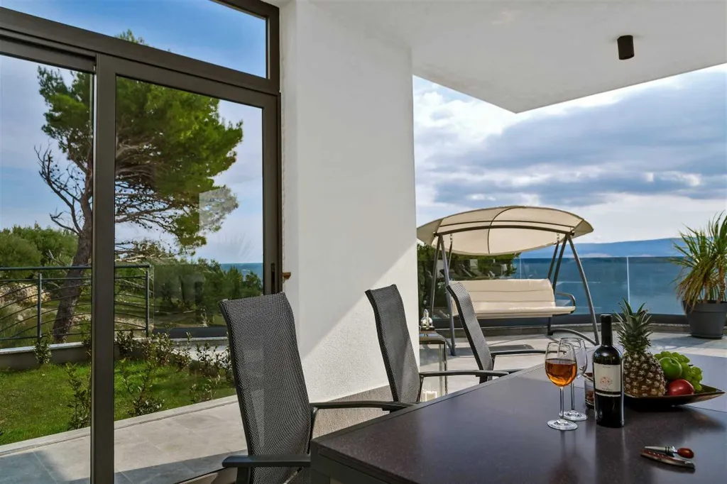 4-Bedroom Villa in Stanići - Tice (Up to 10)
