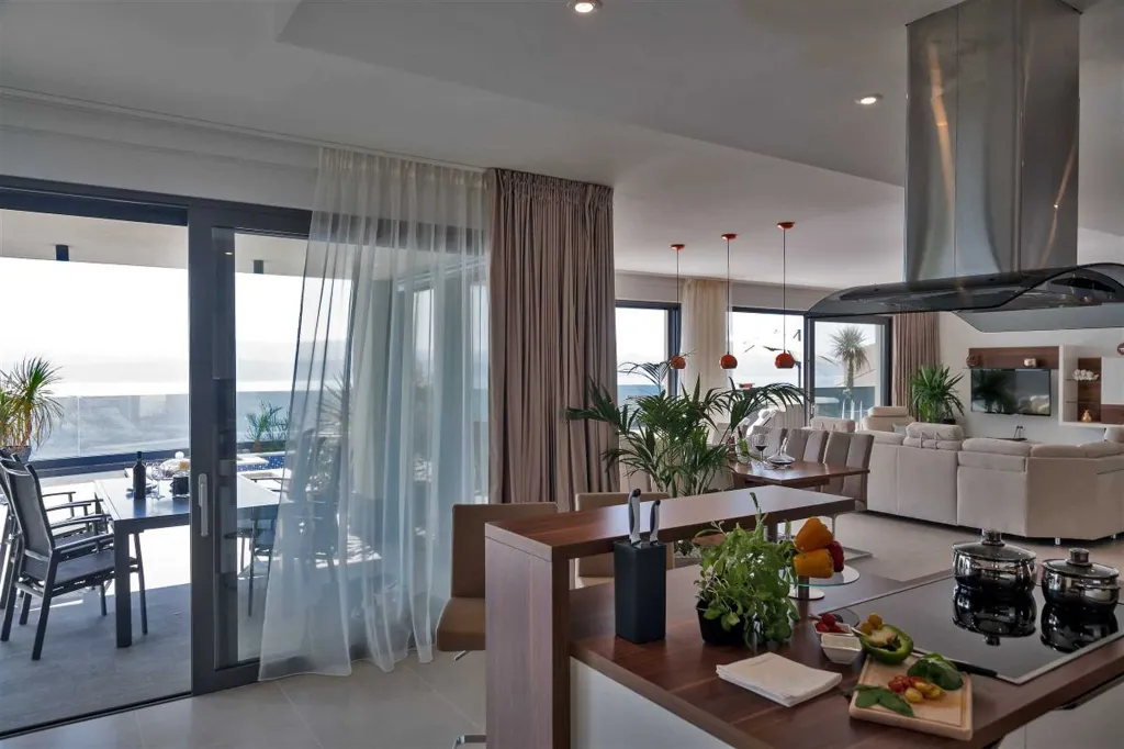 4-Bedroom Villa in Stanići - Tice (Up to 10)