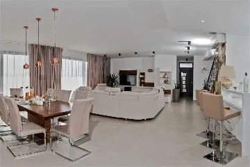 4-Bedroom Villa in Stanići - Tice (Up to 10)