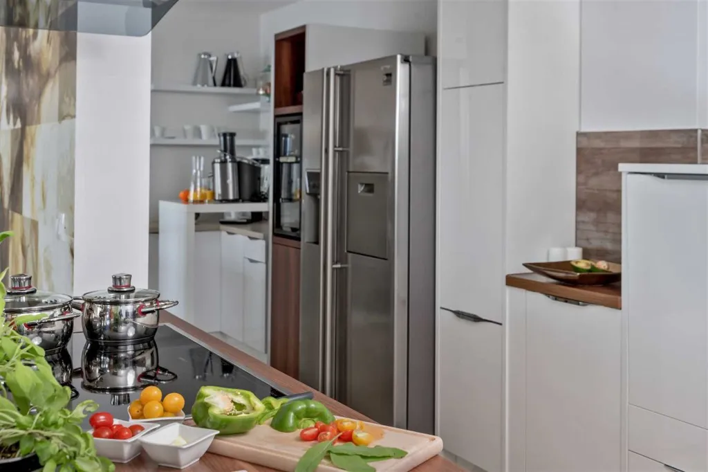 4-Bedroom Villa in Stanići - Tice (Up to 10)