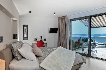 4-Bedroom Villa in Stanići - Tice (Up to 10)