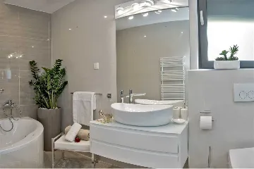 4-Bedroom Villa in Stanići - Tice (Up to 10)