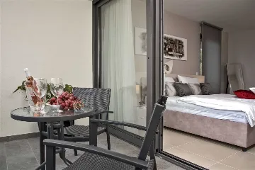 4-Bedroom Villa in Stanići - Tice (Up to 10)