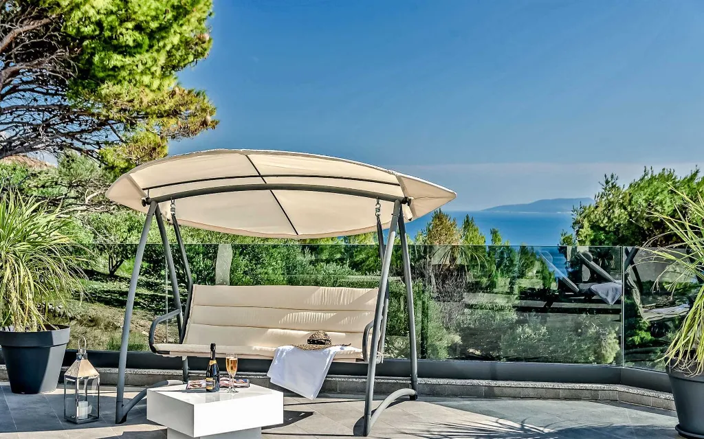 4-Bedroom Villa in Stanići - Tice (Up to 10)