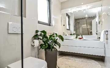 4-Bedroom Villa in Stanići - Tice (Up to 10)