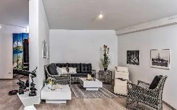 4-Bedroom Villa in Stanići - Tice (Up to 10)