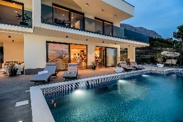 4-Bedroom Villa in Stanići - Tice (Up to 10)