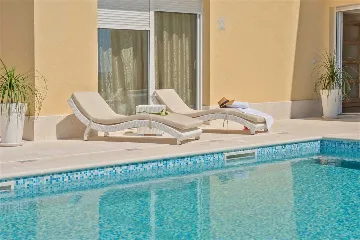 Mimice Villa with Pool for 10+2 Guests