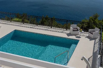 Mimice Villa with Pool for 10+2 Guests