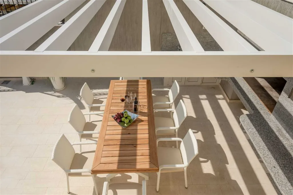 Mimice Villa with Pool for 10+2 Guests