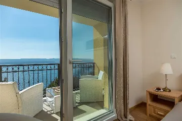 Mimice Villa with Pool for 10+2 Guests