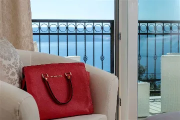 Mimice Villa with Pool for 10+2 Guests