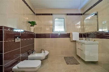 Mimice Villa with Pool for 10+2 Guests