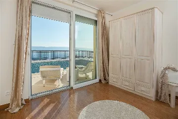 Mimice Villa with Pool for 10+2 Guests