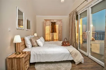 Mimice Villa with Pool for 10+2 Guests