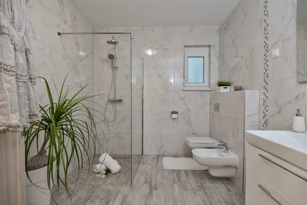 Mimice Villa with Pool for 10+2 Guests