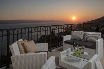 Mimice Villa with Pool for 10+2 Guests