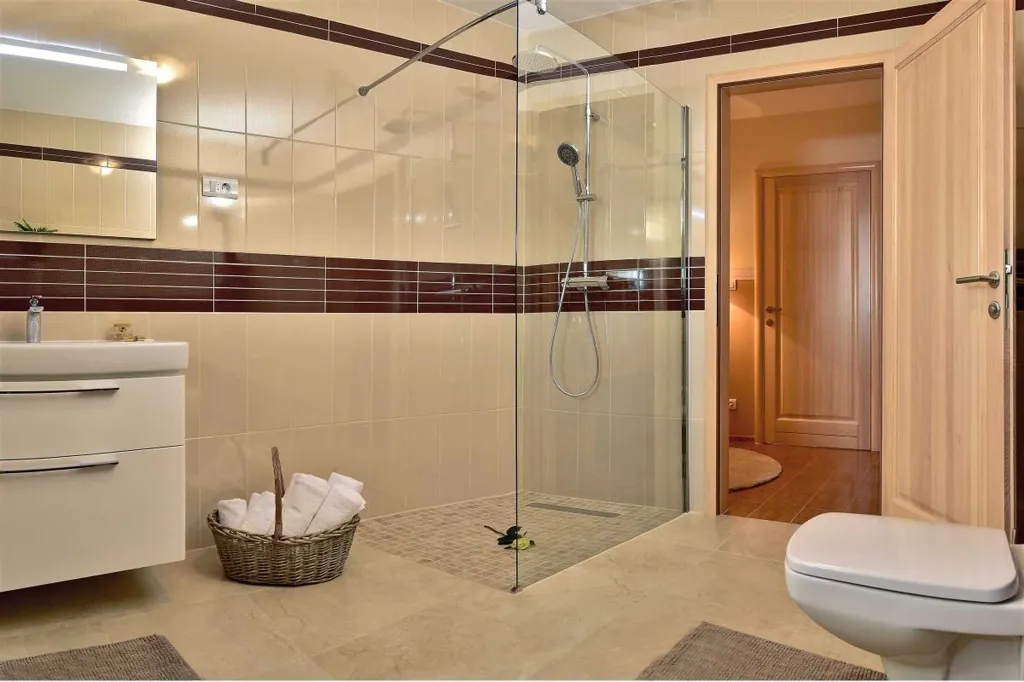 Mimice Villa with Pool for 10+2 Guests