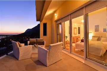 Mimice Villa with Pool for 10+2 Guests